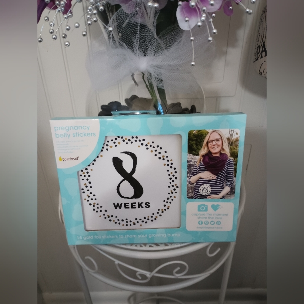NIB Women's Pearhead 15 Piece Sticker Set For Growing Baby Bump Photos